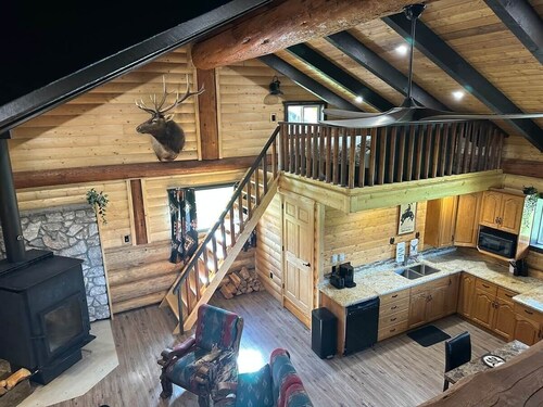 The Yellowstone cabin - part of Bear Creek Cabins