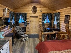 WiFi, bed sheets - The Moose cabin - Bear Creek Cabins (County Of Wetaskiwin No. 10)
