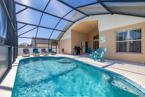 Pool - Highly Desirable Pool Home with Games Room (Clermont)