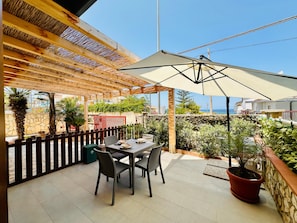 Outdoor dining - Dimora di Angela 100 meters from the sea (ALCAMO)