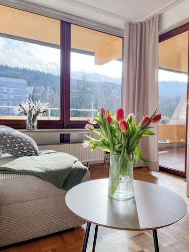 Quietly located, bright 2-room apartment with large loggia and underground garage