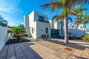 Exterior - Villa Lorena by Villa Plus (Montaña Roja)
