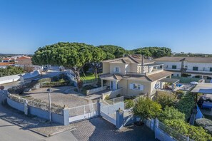 Exterior - Villa Caly by Villa Plus (Olhos de Água)
