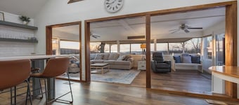 Sunset Ridge-Family Friendly Lake View Seclusion!