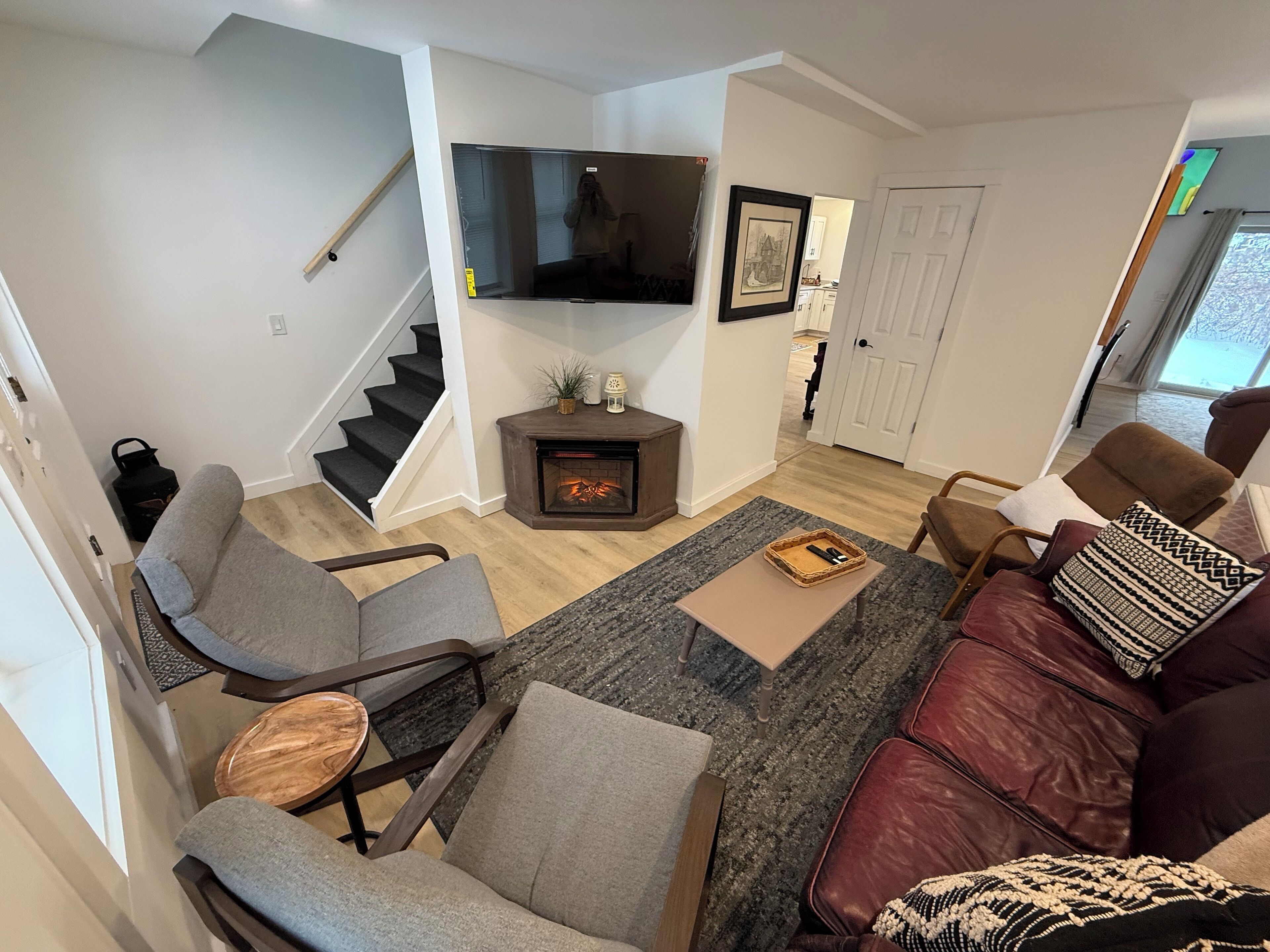 Télévision, cheminée