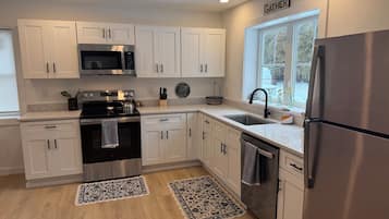 Microwave, oven, stovetop, dishwasher