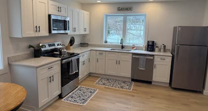 Relaxing Rutland Retreat Near Skiing, Dining & Hiking