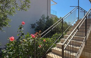 Property grounds - Cozy apartment in Necujam with WiFi (Necujam)