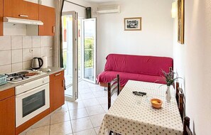 Interior - Cozy apartment in Necujam with WiFi (Necujam)