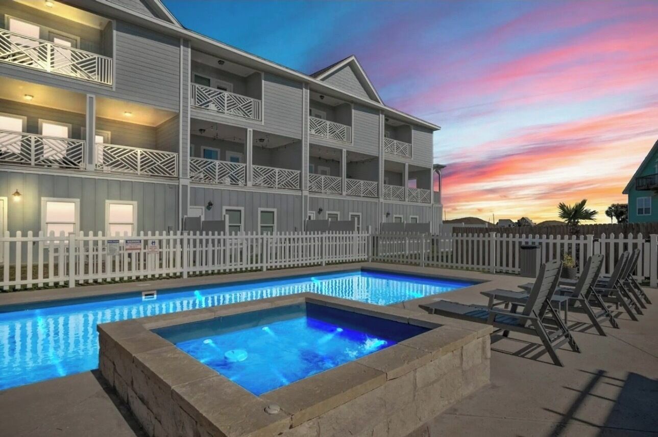 2 utendørsbassenger