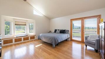 4 soverom, strykejern/-brett, wi-fi og sengetøy