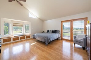 4 chambres, fer et planche à repasser, Wi-Fi, draps fournis