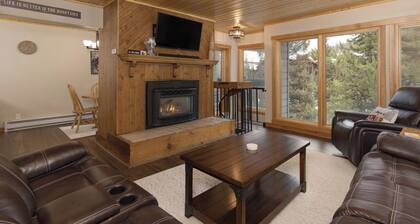 Stillwater 2-bedroom condo in Big Sky perfect for your getaway
