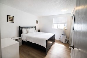 WiFi, bed sheets - The Nordic Hidden Gem (Spokane)