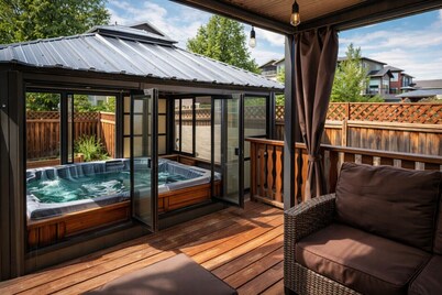 Family Retreat w/ Hot Tub | Banff + DT Access