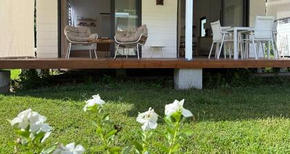 bungalow moorea tiki lodge