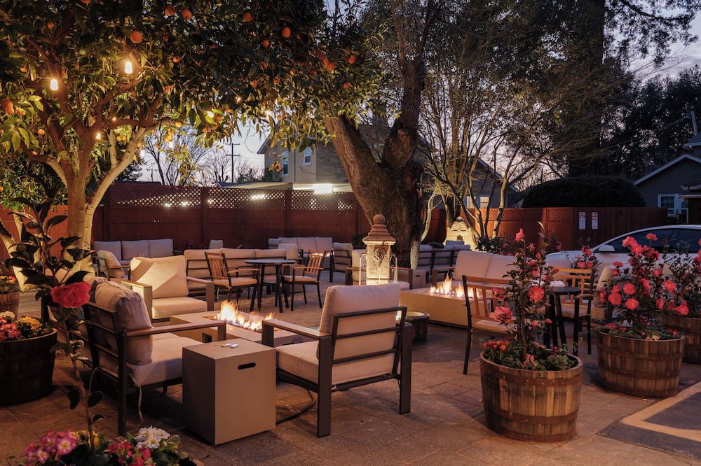 The Charles Napa, an Artfully Designed Inclusive Inn