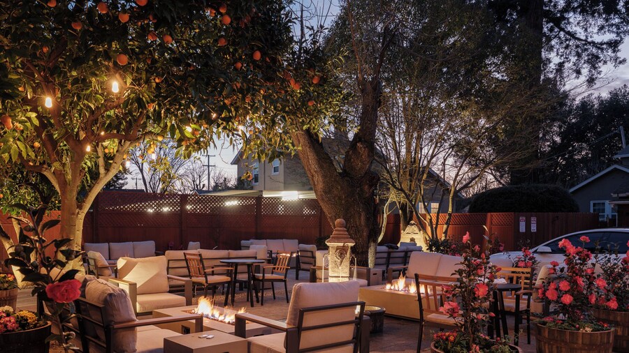 The Charles Napa, an Artfully Designed Inclusive Inn