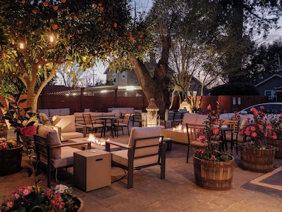 The Charles Napa, an Artfully Designed Inclusive Inn
