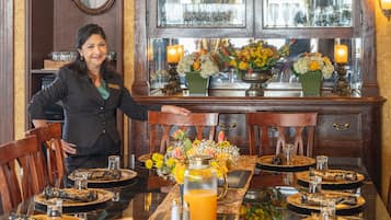 Free daily continental breakfast