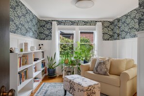 Fernseher, Kamin, Arbeitsbereiche