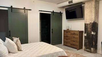 Fer et planche à repasser, Wi-Fi, literie fournie