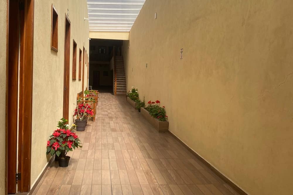 HOTEL JOCARI