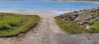 Gorgeous 3-bed bungalow in tranquil Ardara, Donegal perfect for relaxing getaway