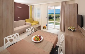 TV - Beautiful apartment in Umag with swimming pool (Umag)
