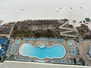 Pool - Boardwalk Beauty: stunning 17th floor condo with private balcony & bunk room (Panama City Beach)