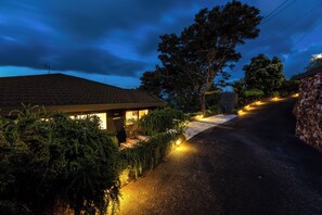 Familievilla, delvis havutsikt | Eksteriør