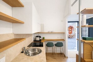 Fridge, oven, stovetop, dishwasher - Studio Coppelle - Studio Apartment, Sleeps 2 (Rome)