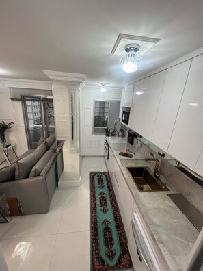 Micro-ondas, fogão, cooktop, lava-louças
