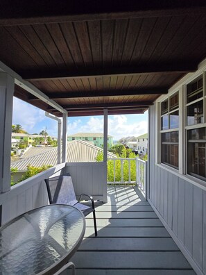 Terrace/patio - Top rated apartment in the Enterprise surf community - breezy, cool and quiet. (Oistins)