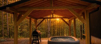 Secluded Smoky Mtn Getaway: Gazebo, Hot Tub, King Bed