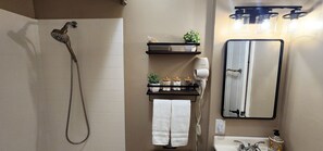 Eco-friendly toiletries, hair dryer, towels, soap - Comfortable 2BR Near Lakewalk with Private Entry & Parking (Duluth)
