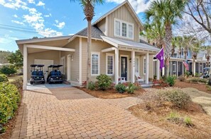 Exterior - Renovated 4BR, 4BA Beach House w/ 2 golf carts near pool, beach & 4 golf courses (Destin)