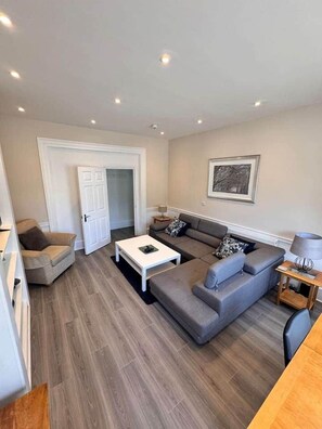 TV - Beautiful flat in city centre - Free parking (Brighton and Hove)