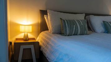 Fer et planche Ă repasser, Wi-Fi, draps fournis