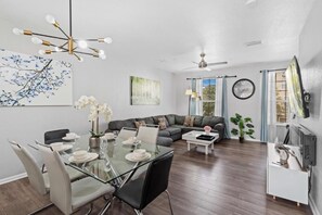 Smart TV - Family-Friendly at Vista Cay-Top notch- 5015#44 (Orlando)