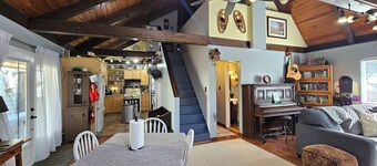 A lovely 2 bedroom, 2 bath Cabin in the heart of Twain Harte.