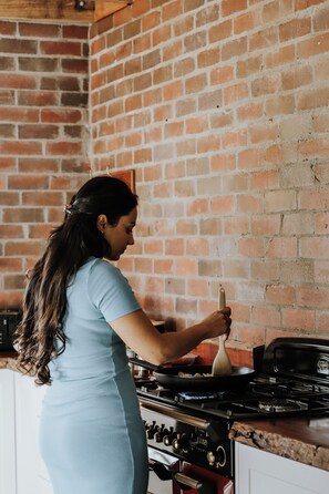 Mikrowelle, Ofen, Herdplatte, Geschirrspüler