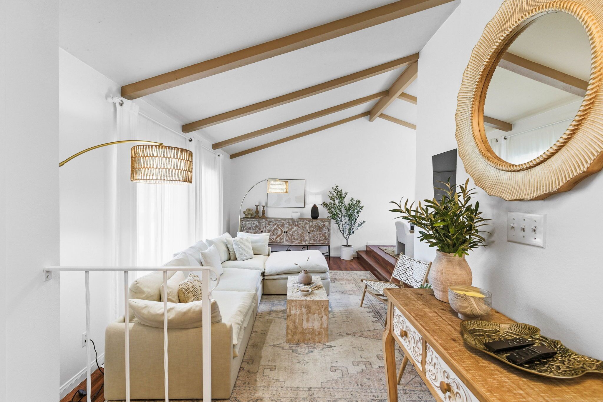 Fernseher, Kamin, Arbeitsbereiche