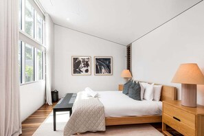 4 chambres, fer et planche à repasser, Wi-Fi, draps fournis