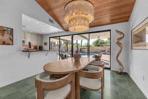 Dining - Desert Escape- Pool, Spa & Mountain Views (Palm Springs)
