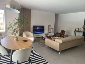 Living area - Beautiful modern villa 100 m² with swimming pool for 6 people (BISCARROSSE)