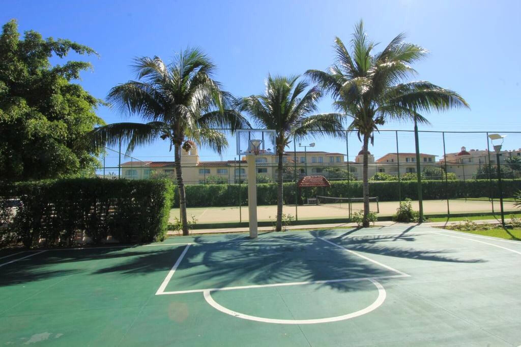 Hus, 1 soverom, terrasse, hageutsikt | Sportsbane