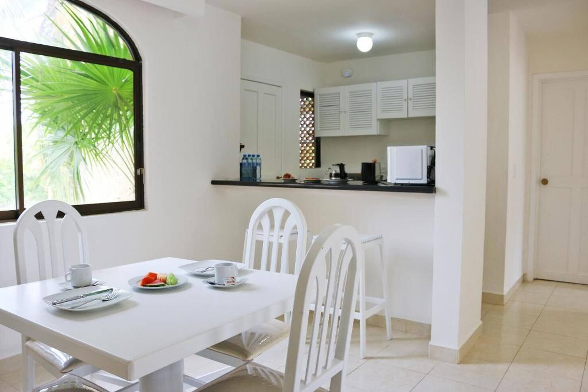 House, 1 Bedroom, Terrace, Garden View | Dining room