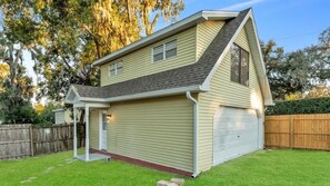 Exterior - 1BR Historic District Guest Home w/ King Bed (Lakeland)