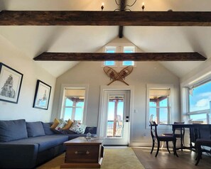 Fireplace, books, stereo